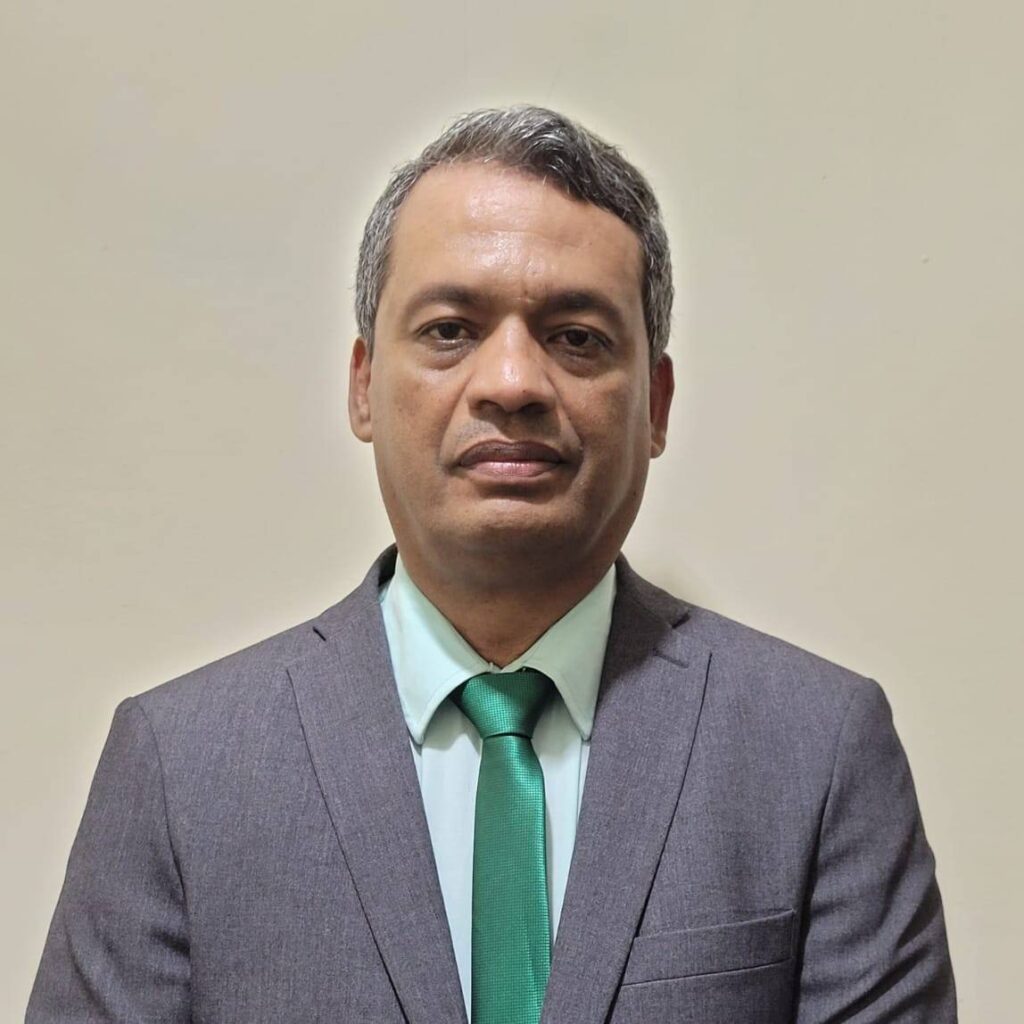 Dr. Sandro Lima Maciel